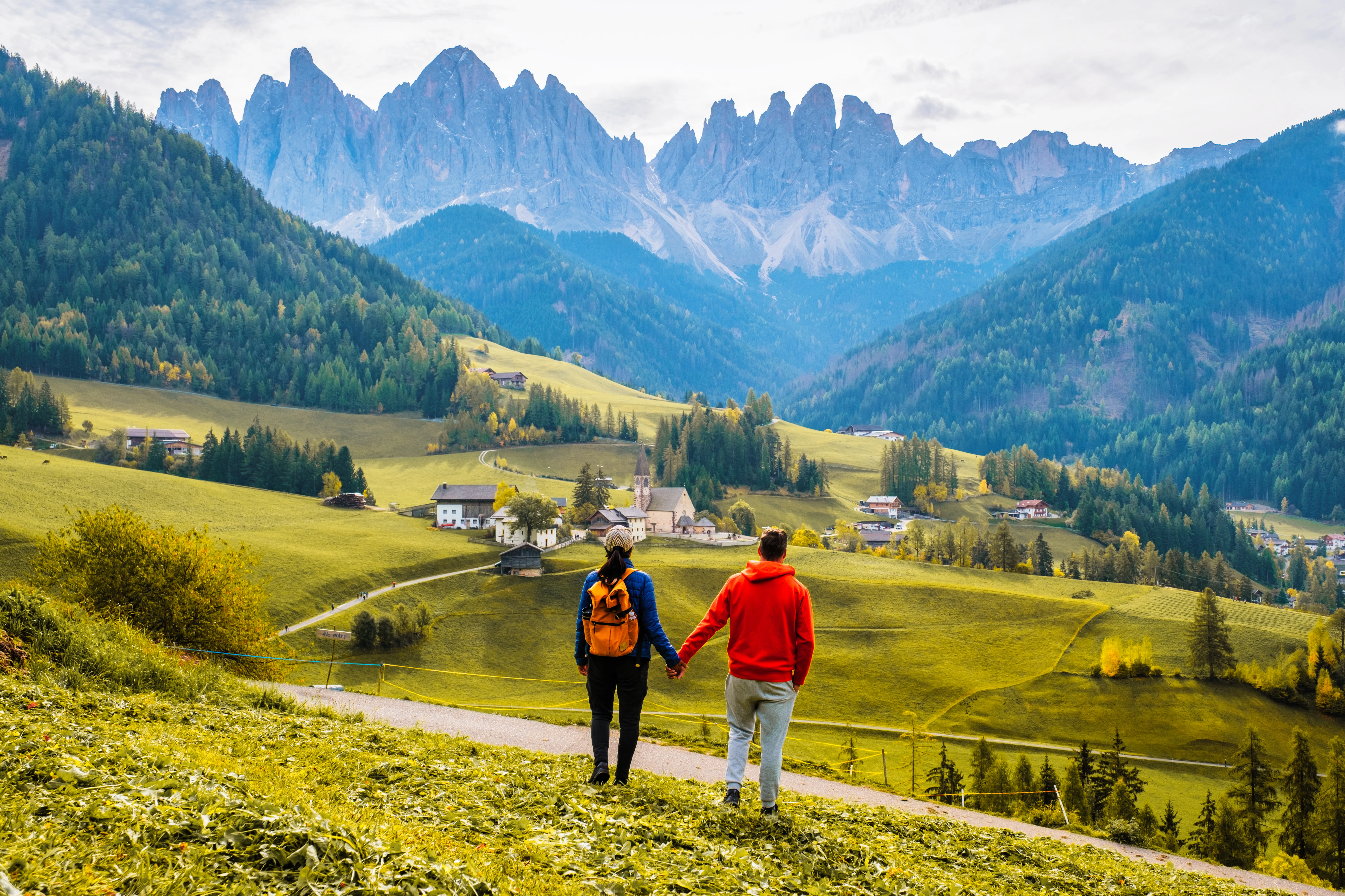 Dolomites Luxury Hiking Tour - Hut To Hut Hiking Dolomites